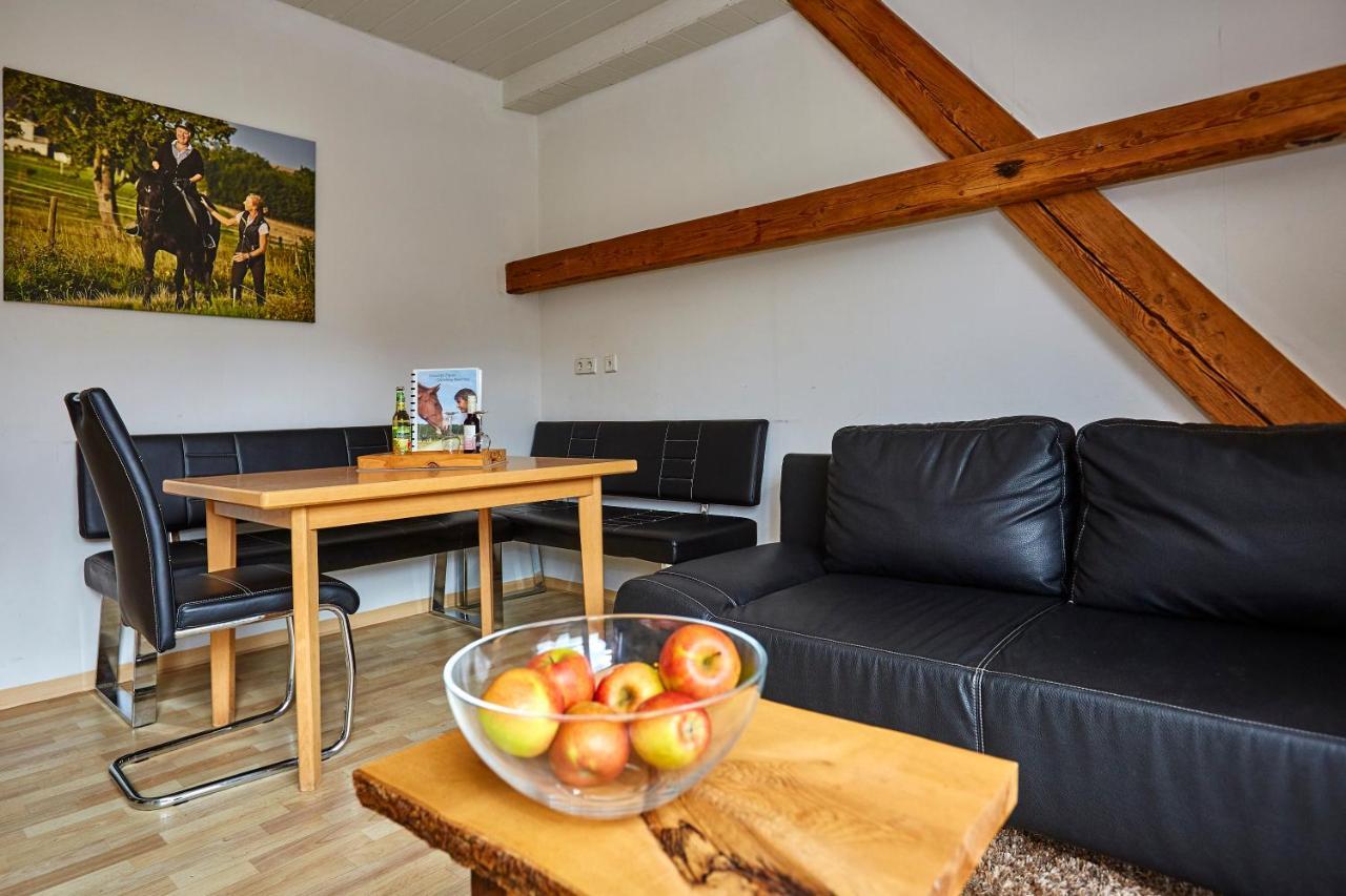Urlaubsreiterhof Trunk Apartment Igersheim Exterior photo